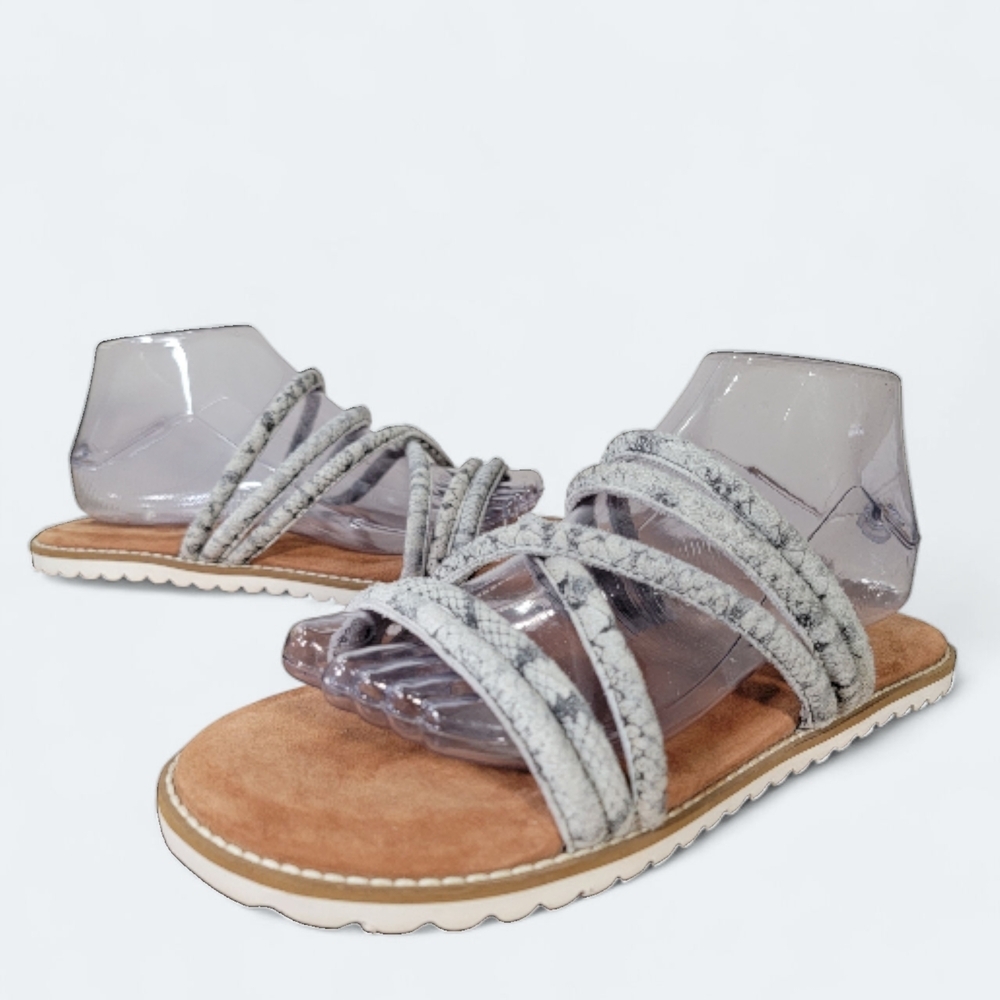 Diba True Strappy Gray Leather Sandals Women's Size 9 Snake Pattern Comfy